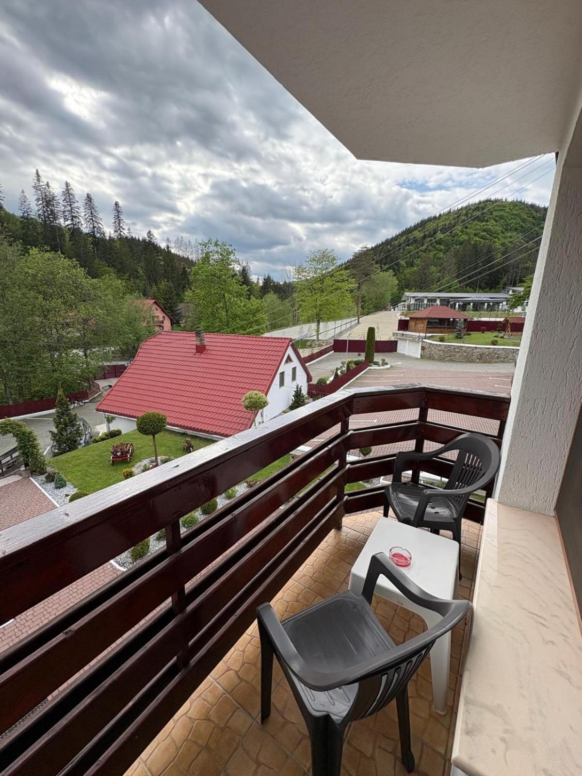 Pensiunea Andias Sucevita Exterior foto